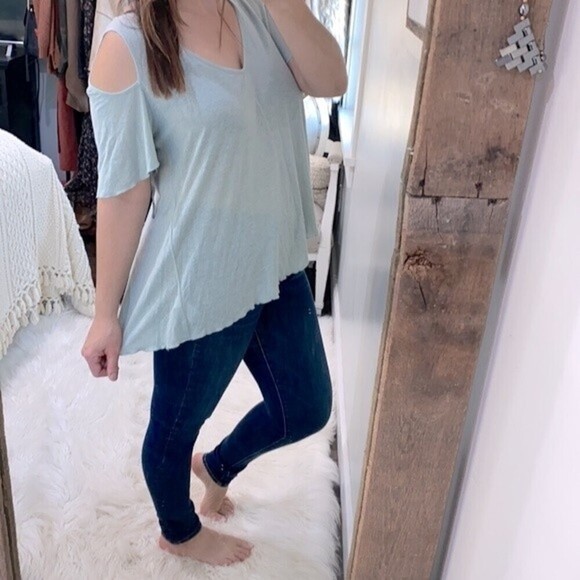 Free People green cold shoulder top size small - Picture 3 of 6